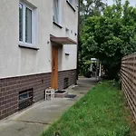 Travel House * Στσέτσιν