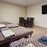Travel House * Στσέτσιν