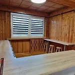 Travel House * Στσέτσιν
